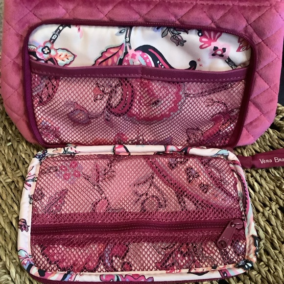Vera Bradley Muted Pink Compact Organizer. - Picture 6 of 8